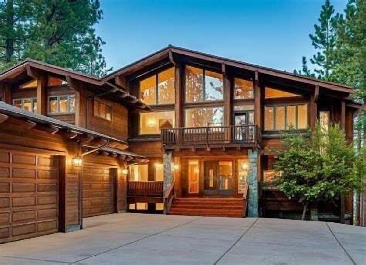 Photo 2 of Bear Lake Lodge Lakefront | Incredible Lake House Chalet