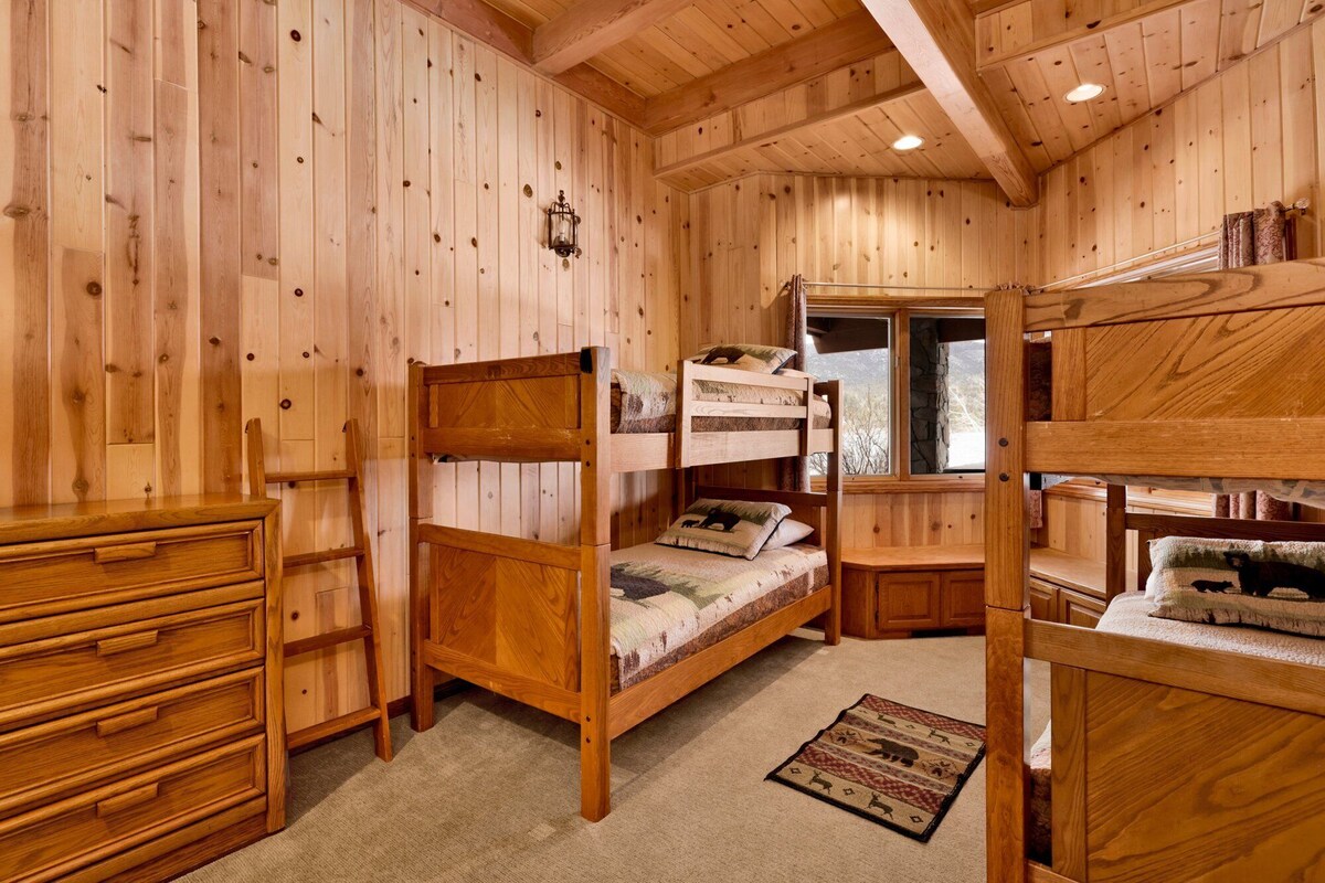 Photo 29 of Bear Lake Lodge Lakefront | Incredible Lake House Chalet