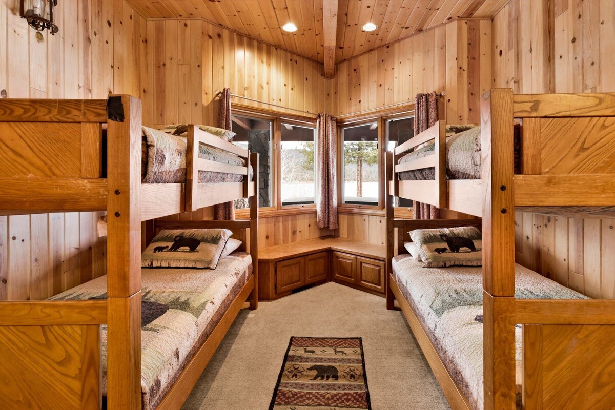 Photo 30 of Bear Lake Lodge Lakefront | Incredible Lake House Chalet