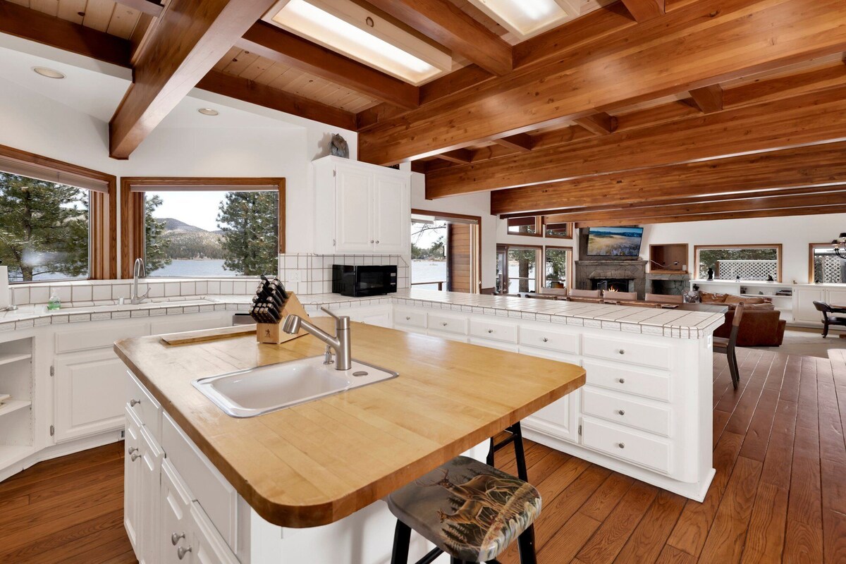 Photo 15 of Bear Lake Lodge Lakefront | Incredible Lake House Chalet