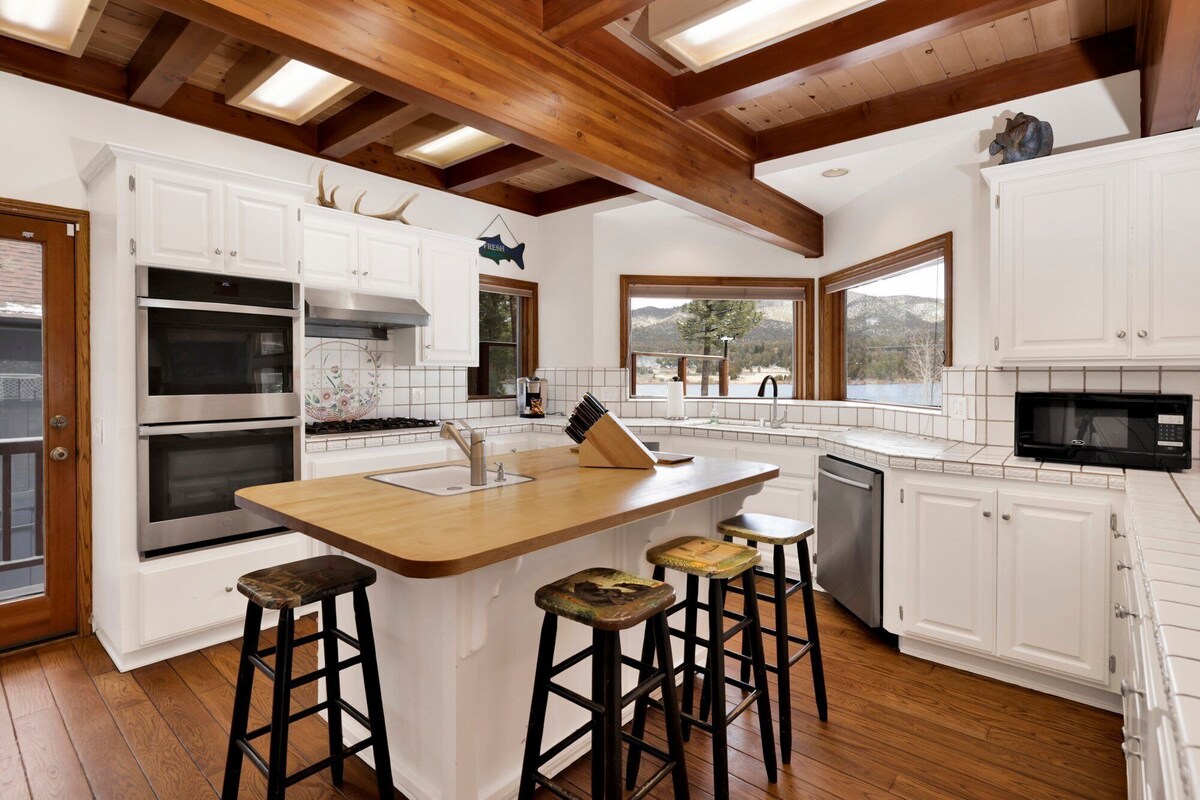 Photo 14 of Bear Lake Lodge Lakefront | Incredible Lake House Chalet