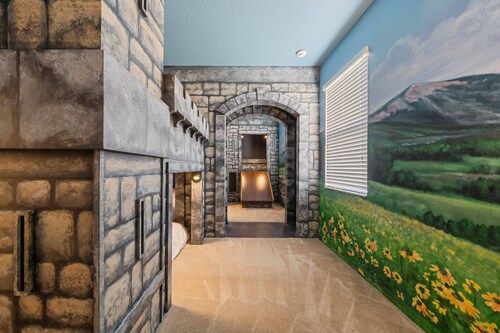 Water Views, PacMan Arcade, Castle w/ Slide, Camp Out, Movie Theater: Lakeside Adventures