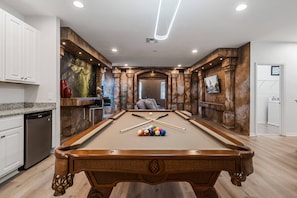 Spielezimmer