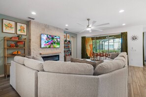 Smart TV, fireplace, stereo