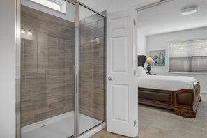13 chambres, fer et planche Ă repasser, lit parapluie, Wi-Fi gratuit