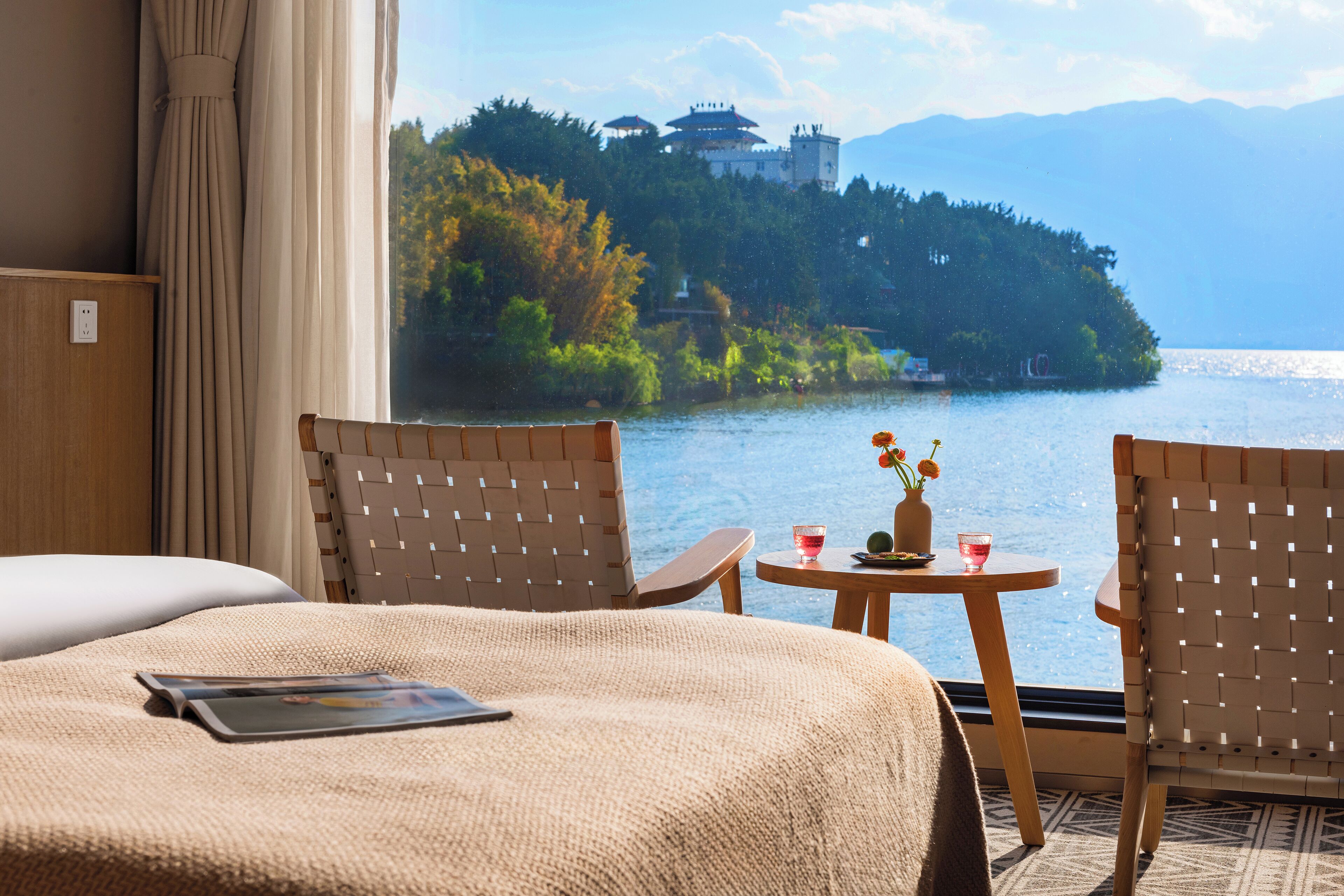 Classic Twin Room | Desk, free WiFi, bed sheets