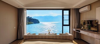 Dali Shuanglang sea view hotel