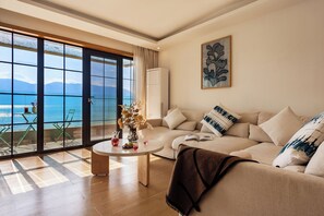 Luxury-Doppelzimmer | Schreibtisch, kostenloses WLAN, Bettwäsche