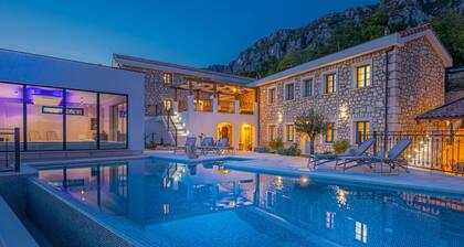 Vila 72 / Vila 21 by Interhome