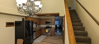 Spacious 4-bedroom townhome in amazing Round Lake Beach with AC, WiFi