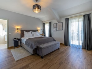 5 chambres, fer et planche à repasser, Wi-Fi