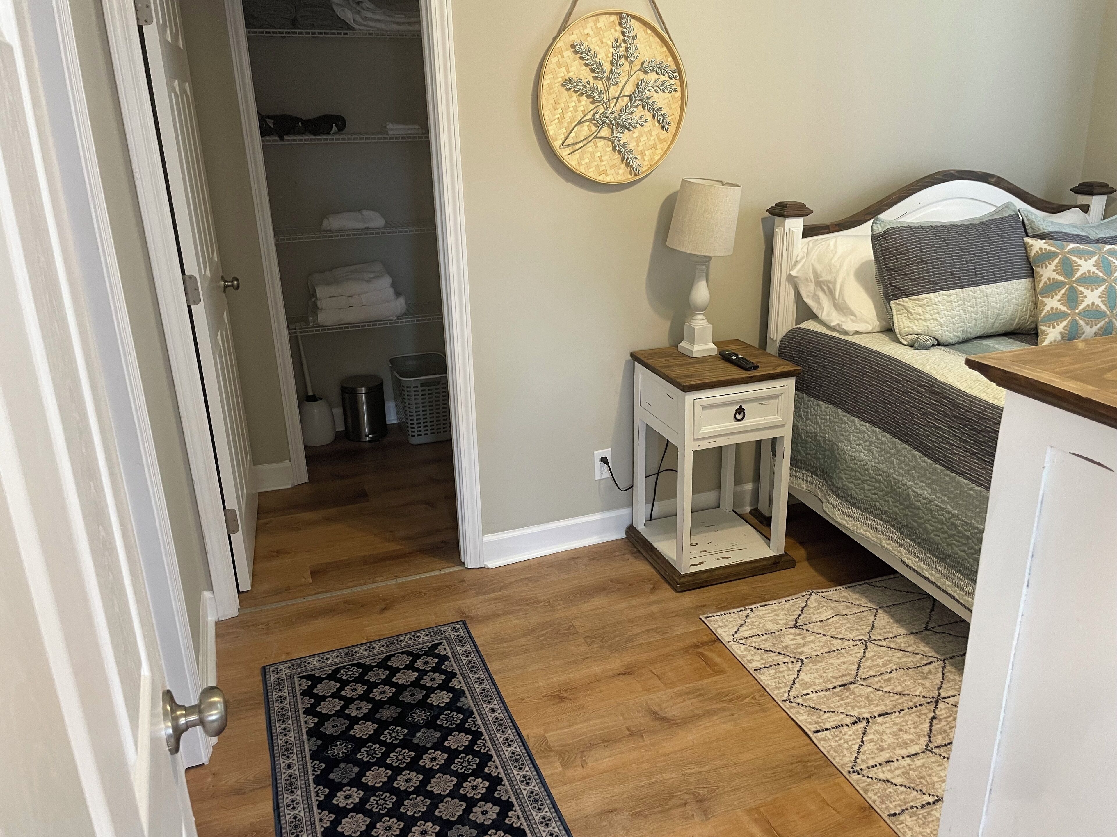 2 多间卧室、熨斗/熨衣板、免费 WiFi、床单