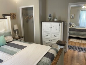 2 sovrum, strykjärn/strykbräda, gratis wi-fi och sängkläder