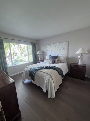 4 habitaciones, tabla de planchar con plancha, wifi y ropa de cama
