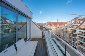 Apartment | Balcony - Apartment on Belgian Coast Near Beaches (Knokke-Heist)