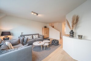 Apartment | Living room - Apartment on Belgian Coast Near Beaches (Knokke-Heist)