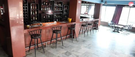 Bar (en la propiedad)
