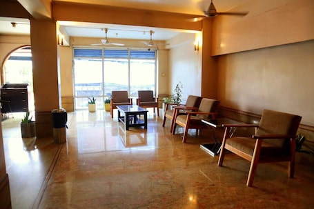 Living area. Hotel Rikman Continental