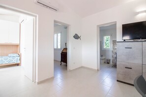 2 slaapkamers, een strijkplank/strijkijzer, wifi, beddengoed
