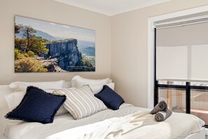 3 chambres, fer et planche à repasser, Wi-Fi, draps fournis