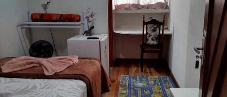 Basic Suite | Iron/ironing board, free WiFi