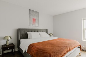 1 غرفة نوم ومكواة/لوح كي وواي فاي وملاءات أسرّة