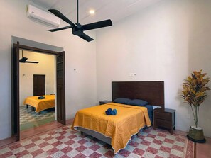 3 bedrooms, WiFi, bed sheets