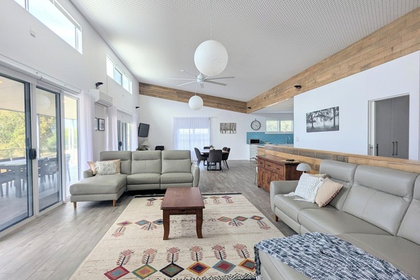 Light filled living & dining space