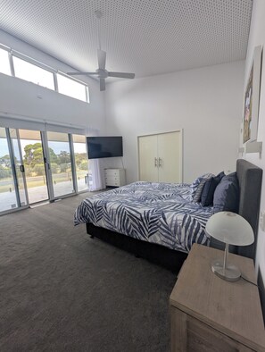 3 soverom, reiseseng for barn og sengetøy