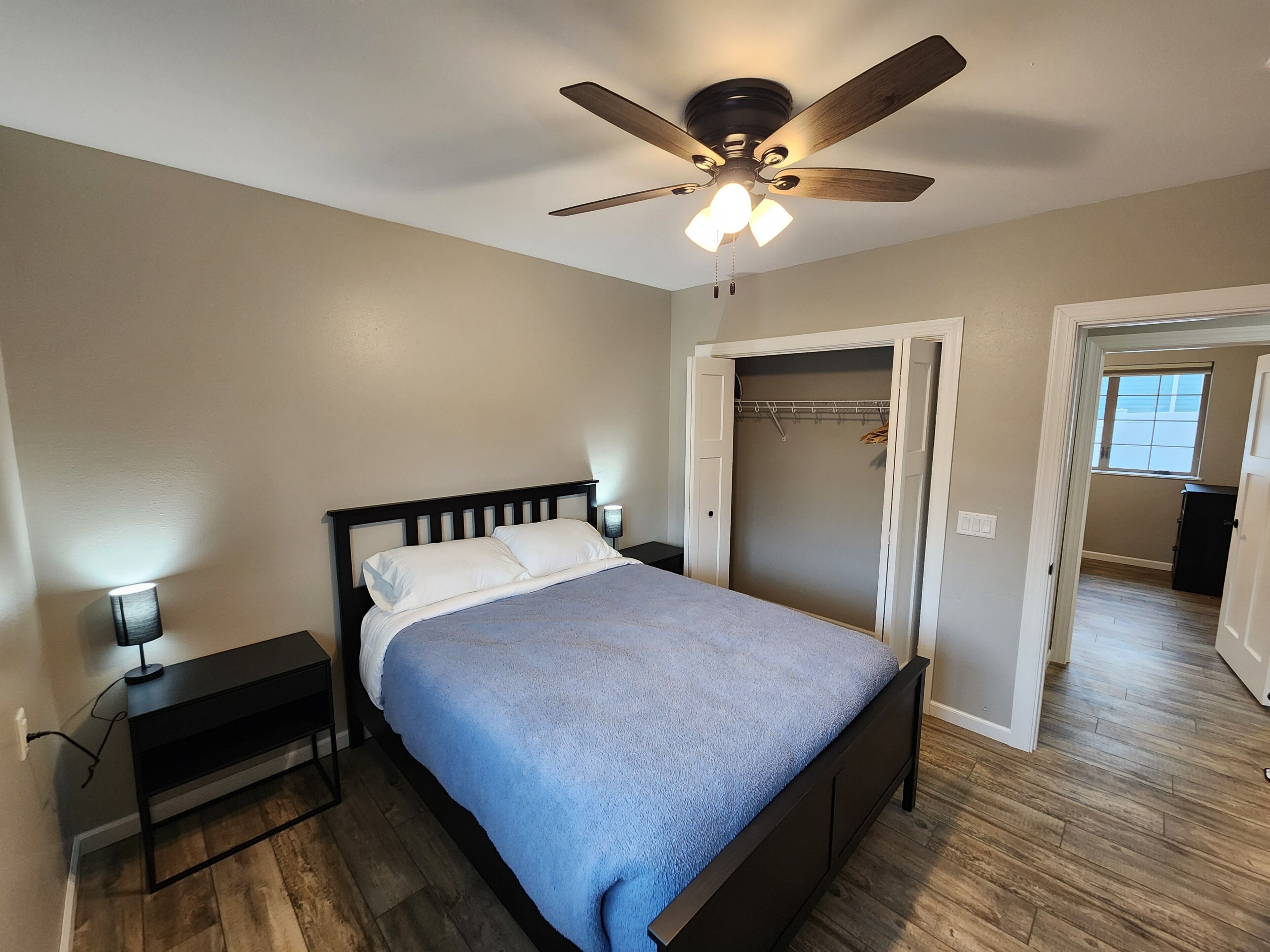 2 Schlafzimmer, Bügeleisen/Bügelbrett, WLAN, Bettwäsche