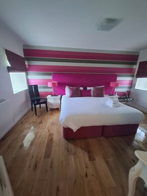 2 bedrooms, iron/ironing board, WiFi, bed sheets - Modern Apartment - Quiet Location (Doncaster)