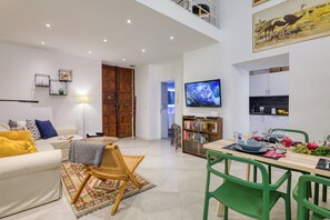 TV