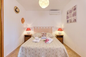 1 chambre, Wi-Fi gratuit, draps fournis