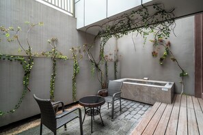Comfort Double Room, Patio, Courtyard View | Terrace/patio - Yangzhou Seclusive Life Hot Spring Resort (Yangzhou)
