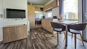 Dining - Beautiful apartment in villa for 4 people with WIFI and TV (Beilngries)