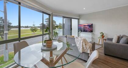 Driftwood Townhouse 2 Waterfront-Central Location