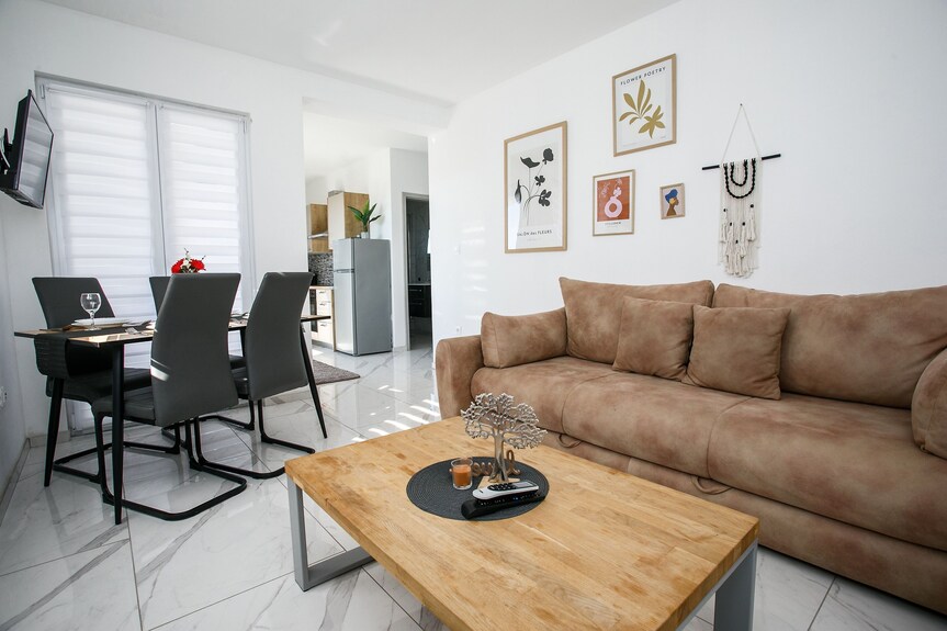 One Bedroom Apartment With A Swimming Pool Vrsi - Mulo, Zadar (A-24110-b) - Zaton