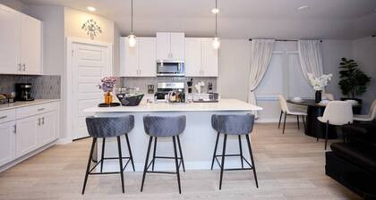 Spacious 4-bedroom charming modern home in Richmond Tx