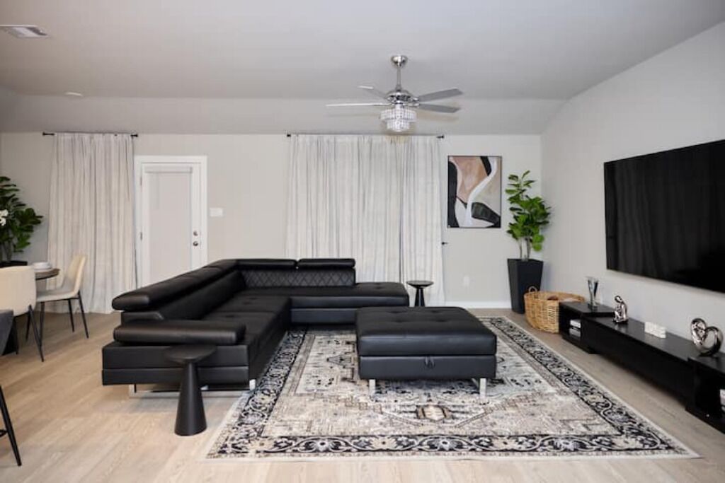 Spacious 4-bedroom Charming Modern Home In  Richmond Tx - Richmond
