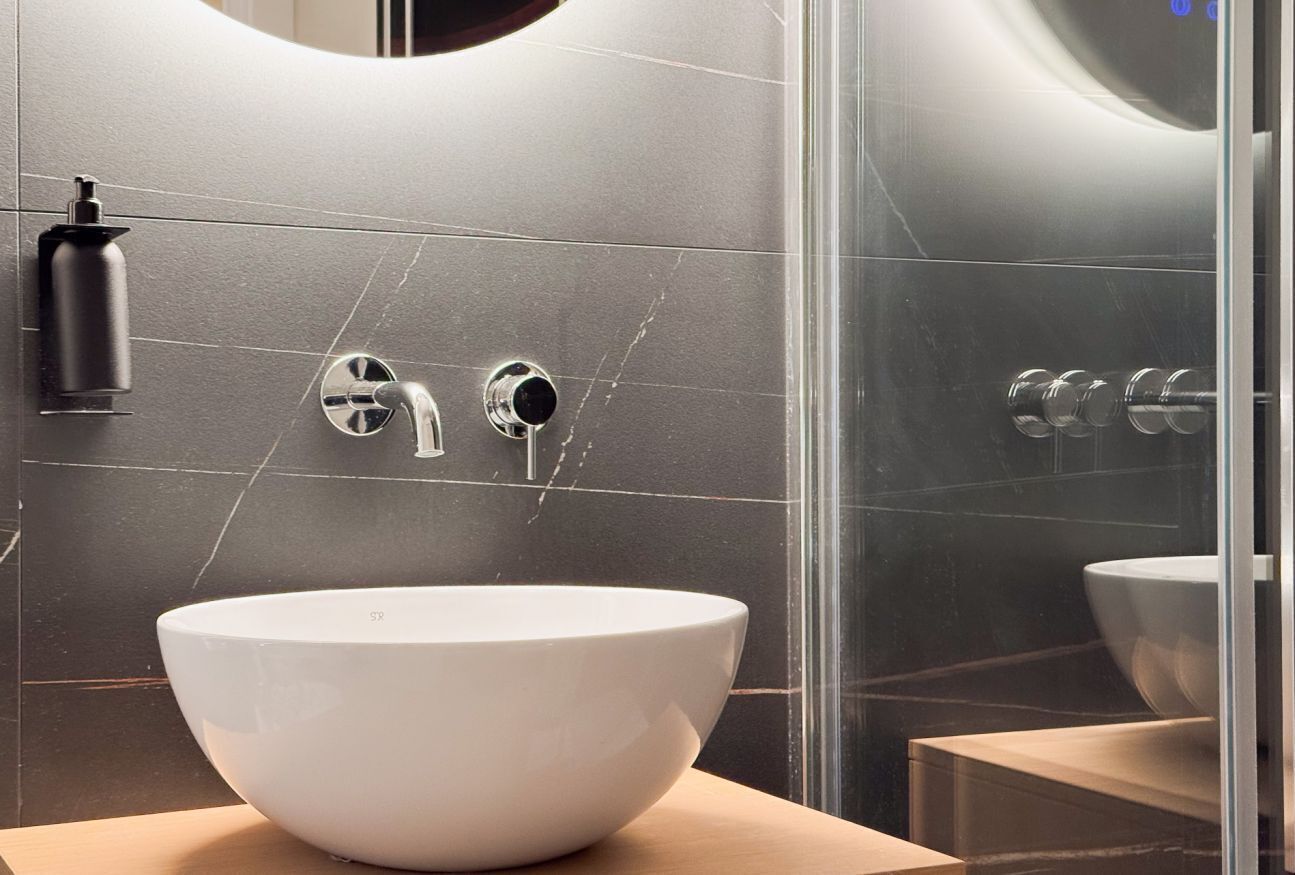 Dusche, Haartrockner, Bidet, Handtücher