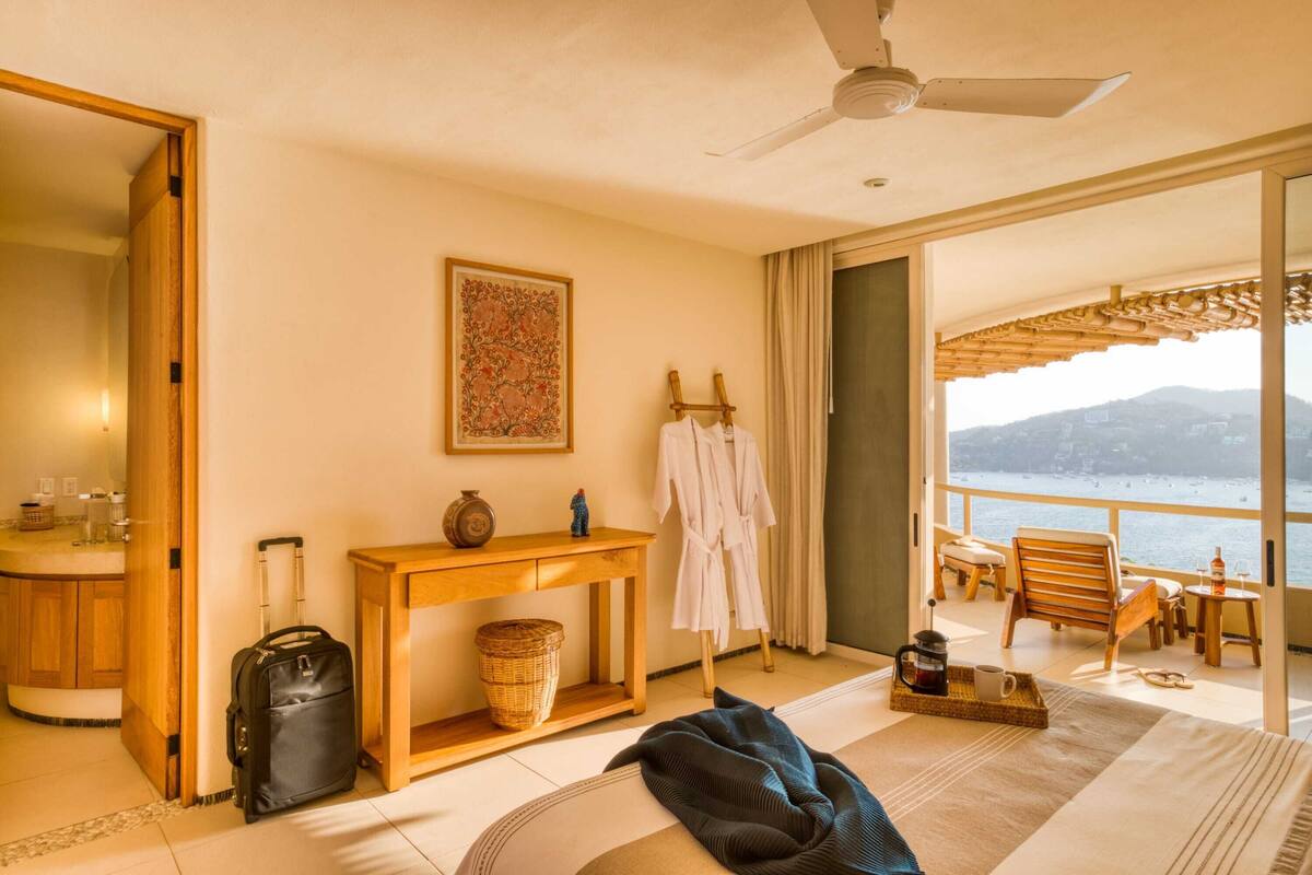 Premium Apartment, 1 King Bed, Ocean View | 1 bedroom, free WiFi
