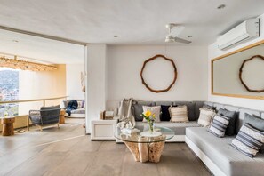 Superior appartement, uitzicht op zee | 1 slaapkamer, gratis wifi
