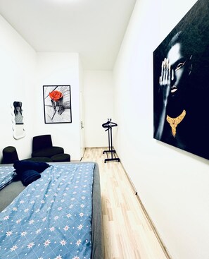 ベーシック ルーム | アイロン / アイロン台