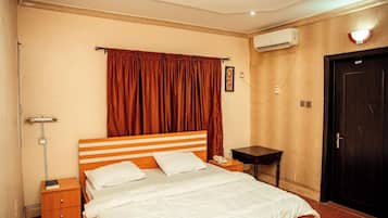 Quarto standard | Escrivaninha