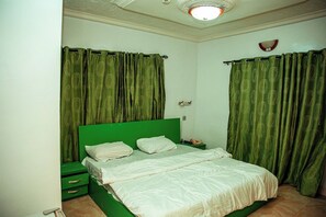 Quarto standard | Escrivaninha