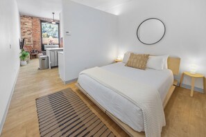 1 bedroom, iron/ironing board, WiFi