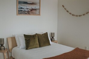 1 bedroom, Internet - Enger Lofts w/ Gym, Elevator, Coffee Shop | 307 (Duluth)