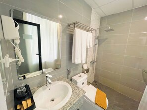 Hair dryer, slippers, towels, soap - KIEN HOTEL (Phu Quoc)