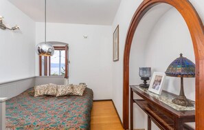 4 habitaciones, wifi gratis y ropa de cama