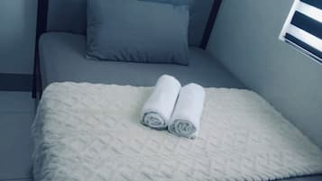 2 bedrooms, WiFi, bed sheets